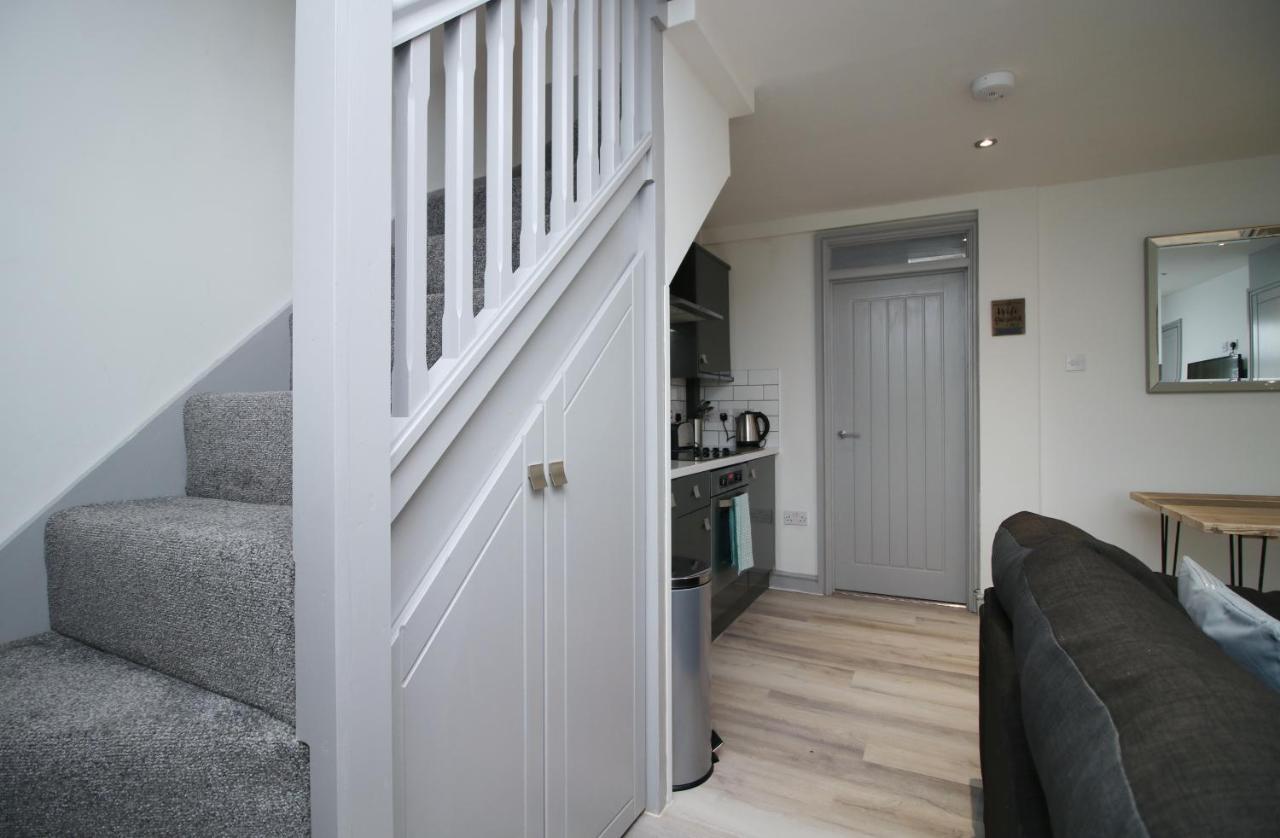 Sleeps 6, Smart Tv'S, Parking Swansea & Morriston Hospital Exterior foto