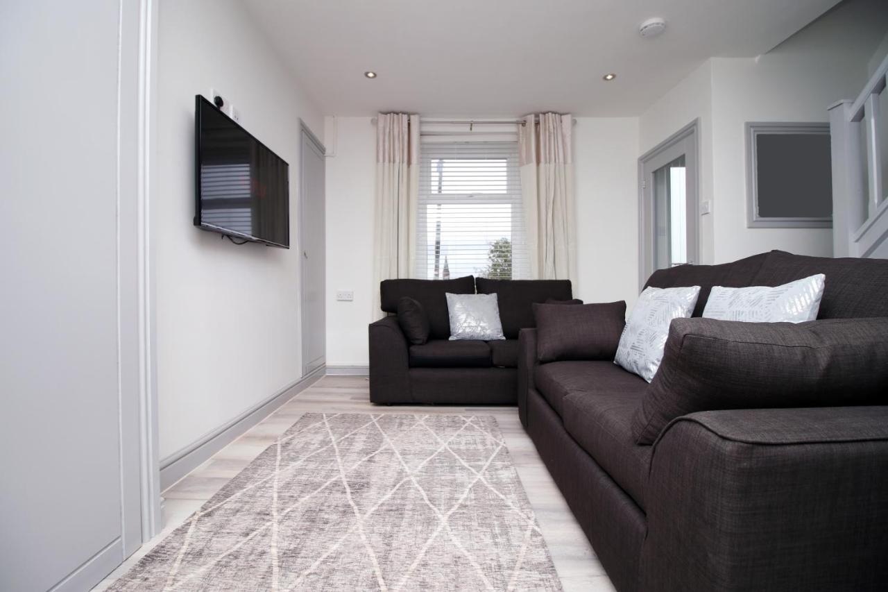 Sleeps 6, Smart Tv'S, Parking Swansea & Morriston Hospital Exterior foto